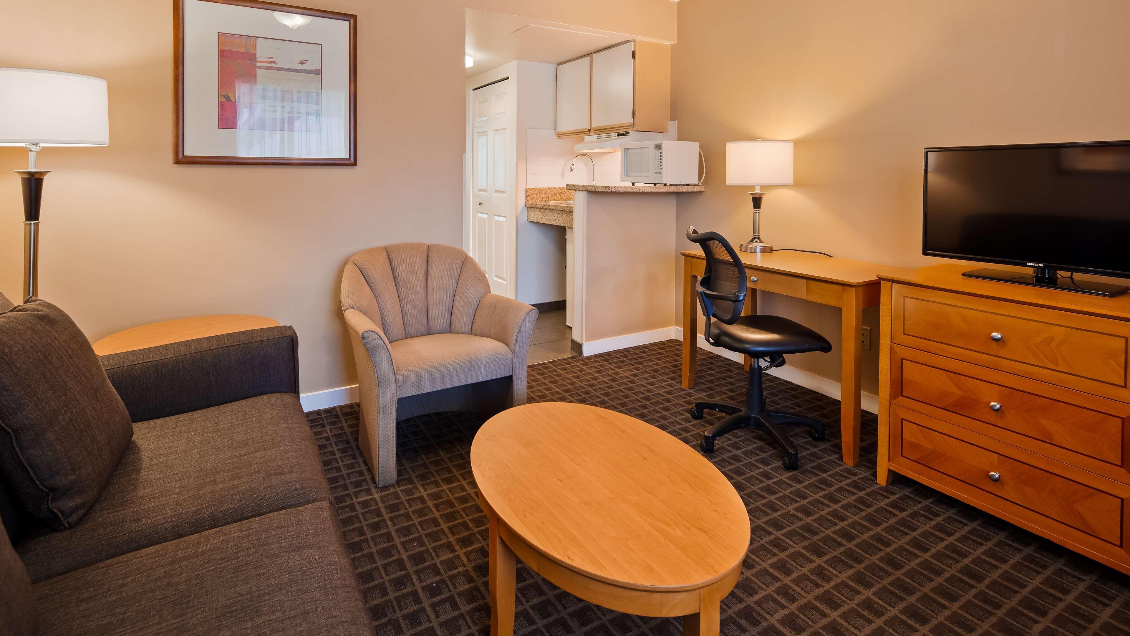 Surestay Hotel By Best Western North Vancouver Capilano Екстериор снимка
